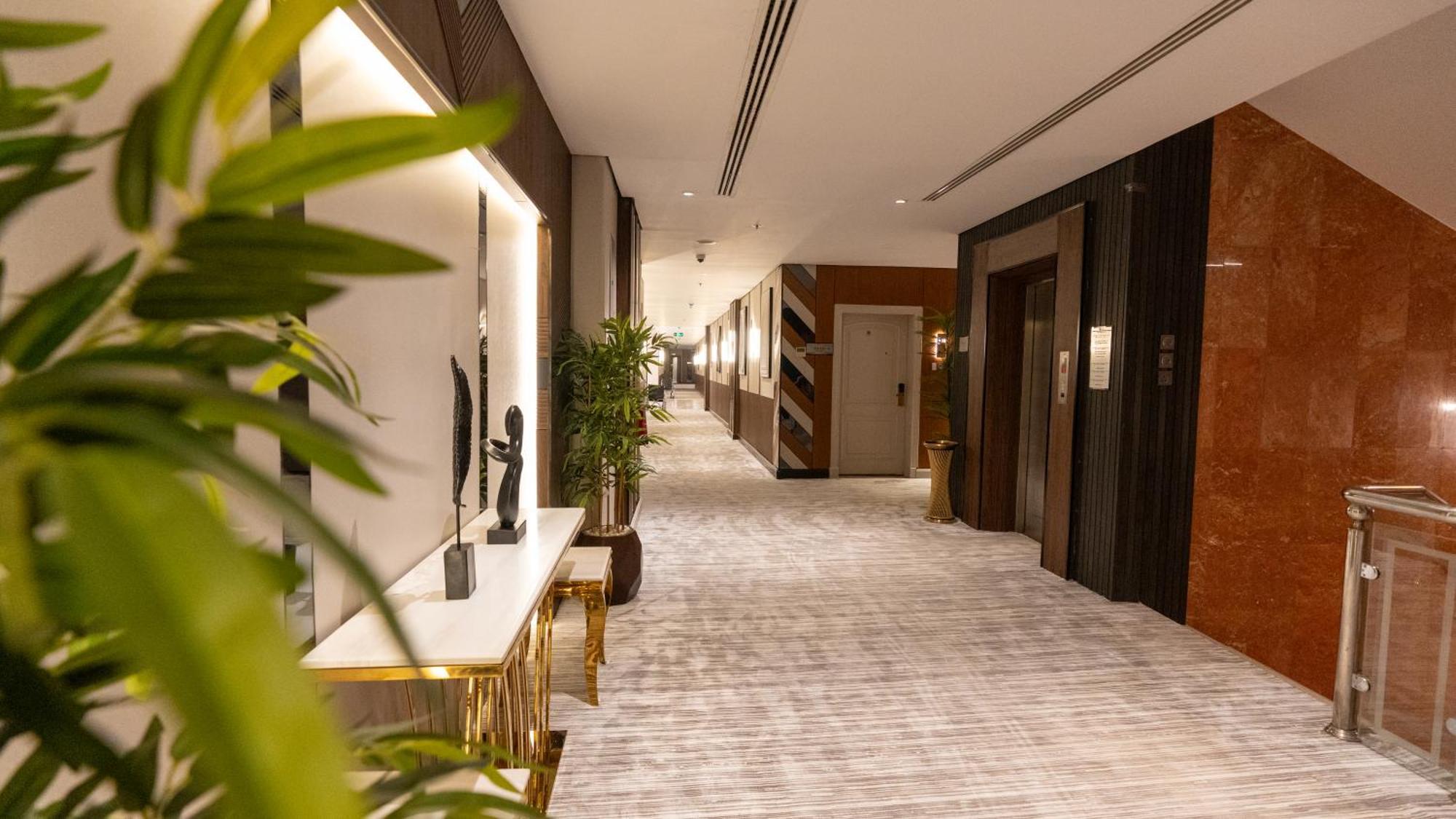 Brzeen Hotel Riyad Extérieur photo
