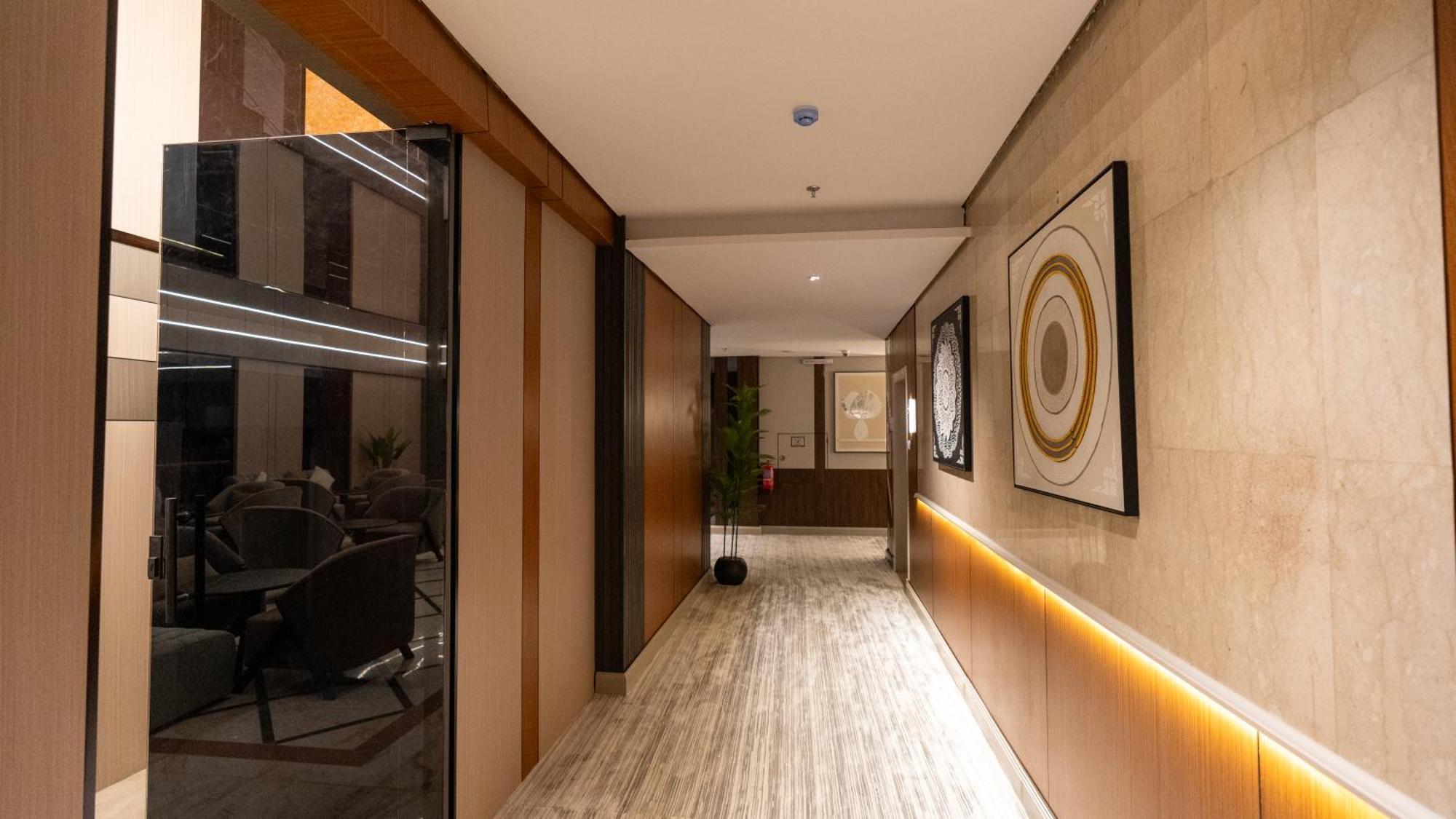 Brzeen Hotel Riyad Extérieur photo